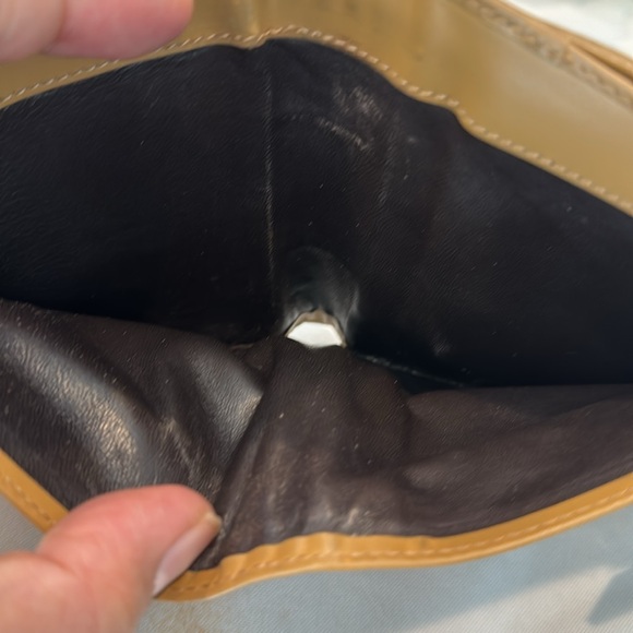 Authentic Gucci wallet - Picture 10 of 13